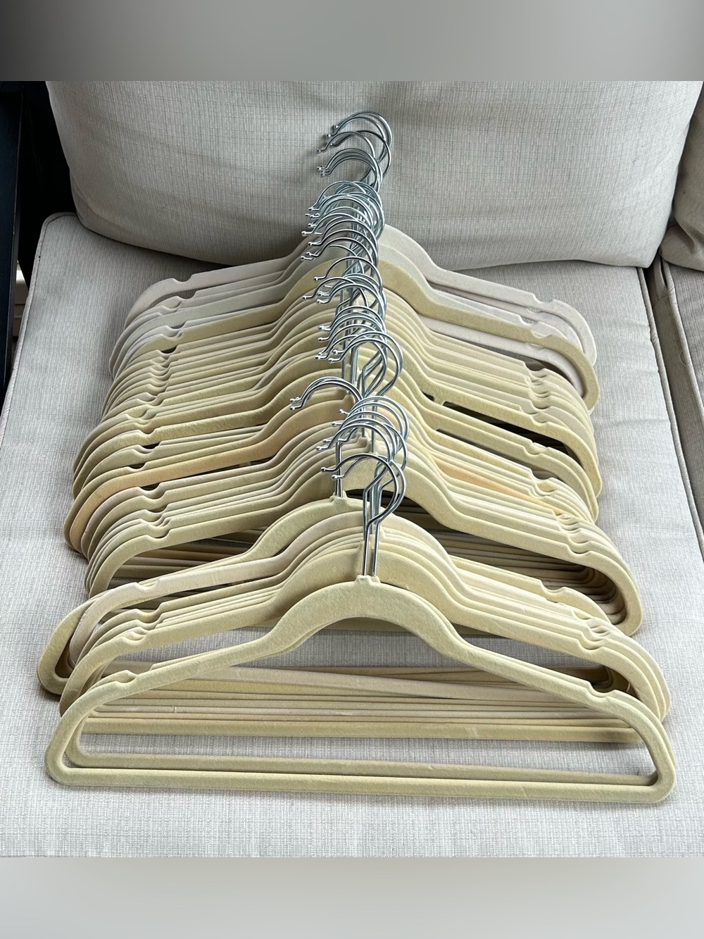 Set of 50 Slimline Velvet Hangers